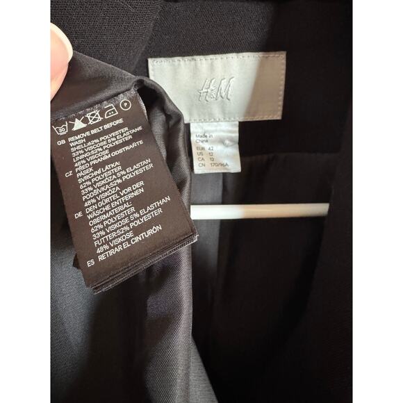 H&M Black dress coat rounded fold over collar with flower belt 12 - Picture 12 of 17